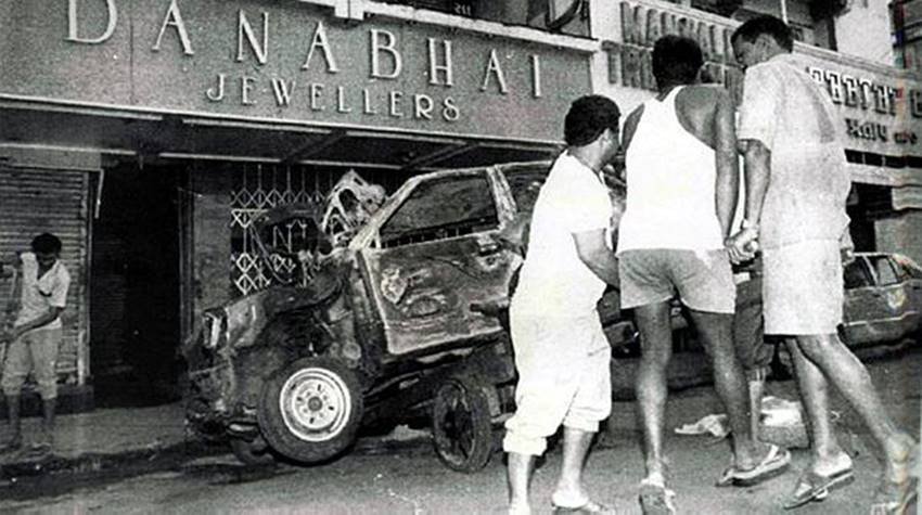 Mumbai bomb blast, Mumbai bomb blast 1993, Mumbai bomb blast pics, Mumbai bomb blast photos, Mumbai bomb blast pictures, Mumbai bomb blasts, Mumbai bomb blast story, Mumbai bomb blasts deaths, Mumbai bomb blast news, 1993 Mumbai bomb blast photos, photo gallery