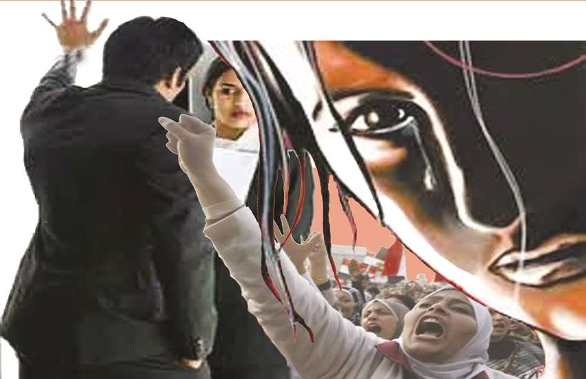 भारतीय समाज में अज्ञान और अशिक्षा की जड़ें आज भी काफी गहरी हैं। 