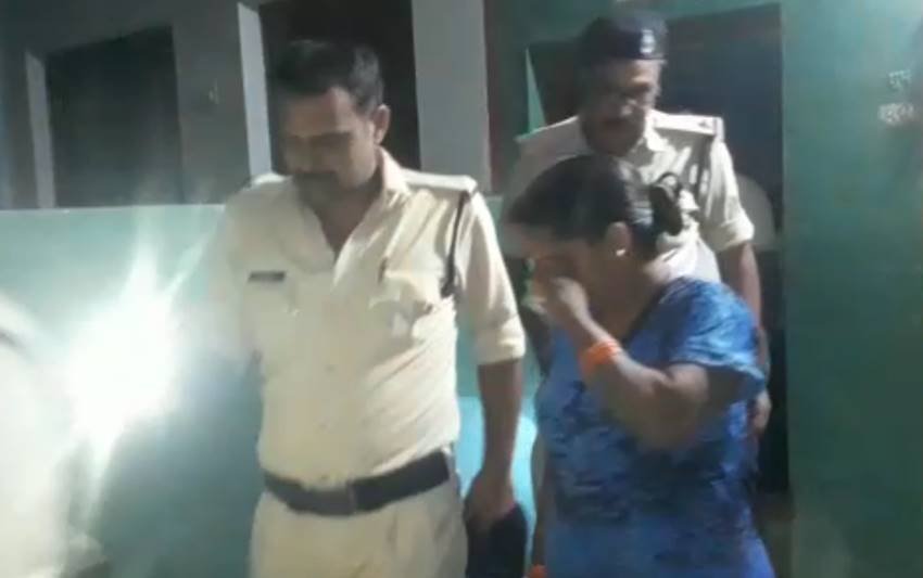Police Raids, Police Raids news, Police Raids pics, Police Raids photos, Police Raids in mp, Police Raids in panna, Red Light, Red Light in mp, Red Light pics, Red Light photos, Red Light area, Red Light Area pics, Red Light Area photos, Red Light Area pictures, Panna District, Panna District news, photo gallery