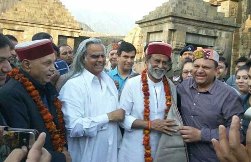 सुपरस्टार रजनीकांत (फोटो सोर्स- ट्विटर/@RajinikanthArmy)