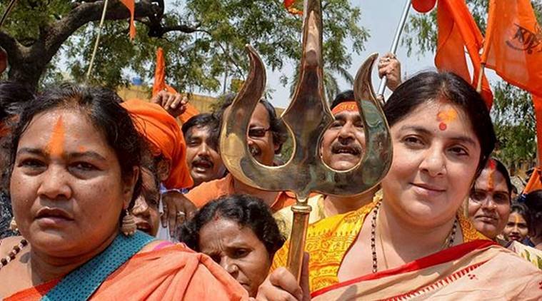पश्चिम बंगाल के पुरुलिया में रामनवमी के अवसर पर निकाली गई एक शोभायात्रा को लेकर दो समूहों के बीच हुई झड़प में एक व्यक्ति की मौत हो गई (PTI)