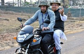 Raman Singh, Raman Singh in naxal area, Chhattisgarh Chief Minister, Chhattisgarh Chief Minister traveled, Raman Singh Traveled, Raman Singh on motorcycle, Motorcycle in Naxal Affected Area, state news