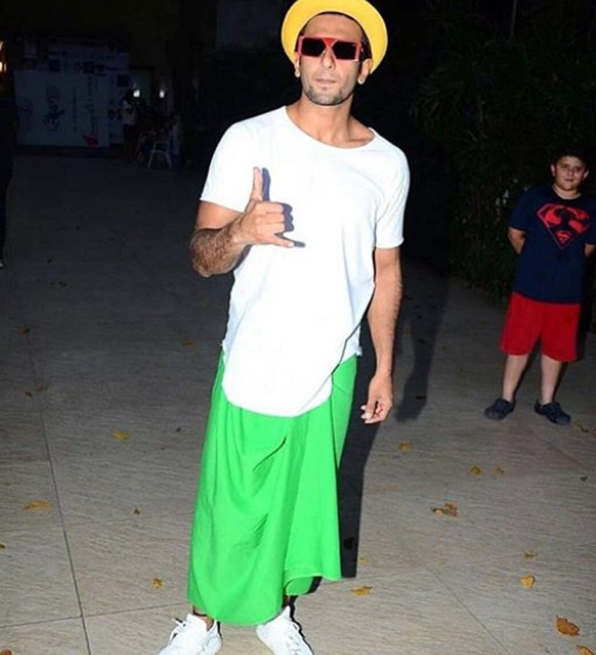 Ranveer Singh, actor Ranveer Singh, bollywood actor Ranveer Singh, Ranveer Singh photos, Ranveer Singh instagram, Ranveer Singh crazy look, Ranveer Singh in green lungi, Ranveer Singh lungi, Ranveer Singhlime lungi, Ranveer Singh lungi avtaar, Ranveer Singh on womens day, Ranveer Singh look, Ranveer Singh bold look, Ranveer Singh gully boy, Ranveer Singh film, Ranveer Singh latest picture, Ranveer Singh, padmaavat actor, entertainment, jansatta