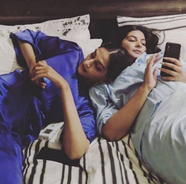 fawad khan with rhea, rhea kapoor, rhea kapoor birthday, anil kapoor's daughter birthday, rhea kapoor photos, sonam kapoor's sister birthay, jansatta photo gallery