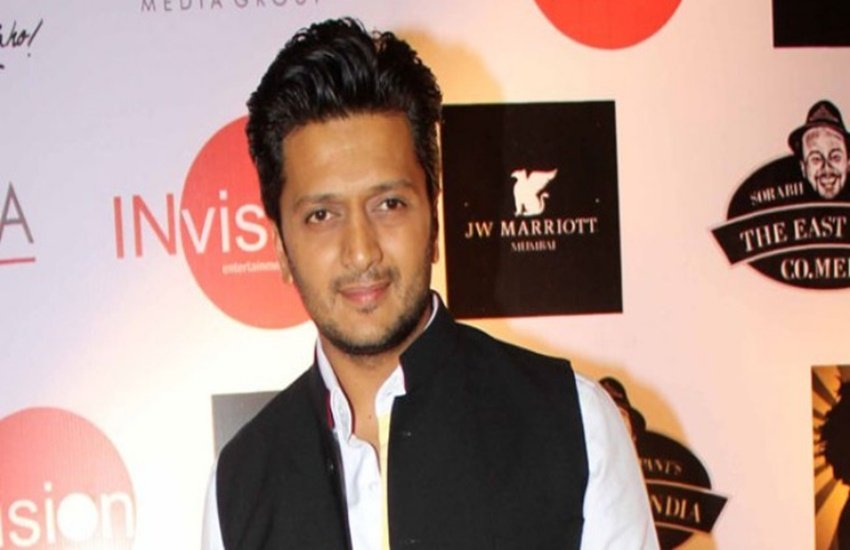 धनु- रितेश देशमुख की धनु राशि है। इनका जन्मदिन 17 दिसंबर 1978 को हुआ था। ये 39 साल के हो गए हैं।