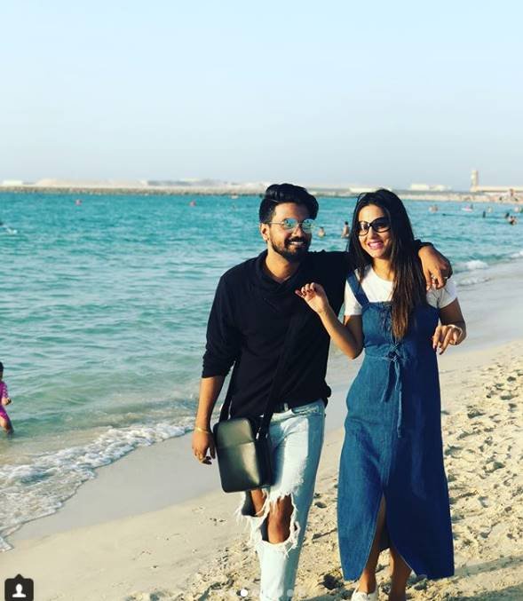 Hina khan with rocky, hina khan with her love, hina khan boyfriend, hina khan holidays, hina khan show, Rocky jaiswal,Hina Khan, Hina,Dubai, Burj Khalifa, bigg boss"