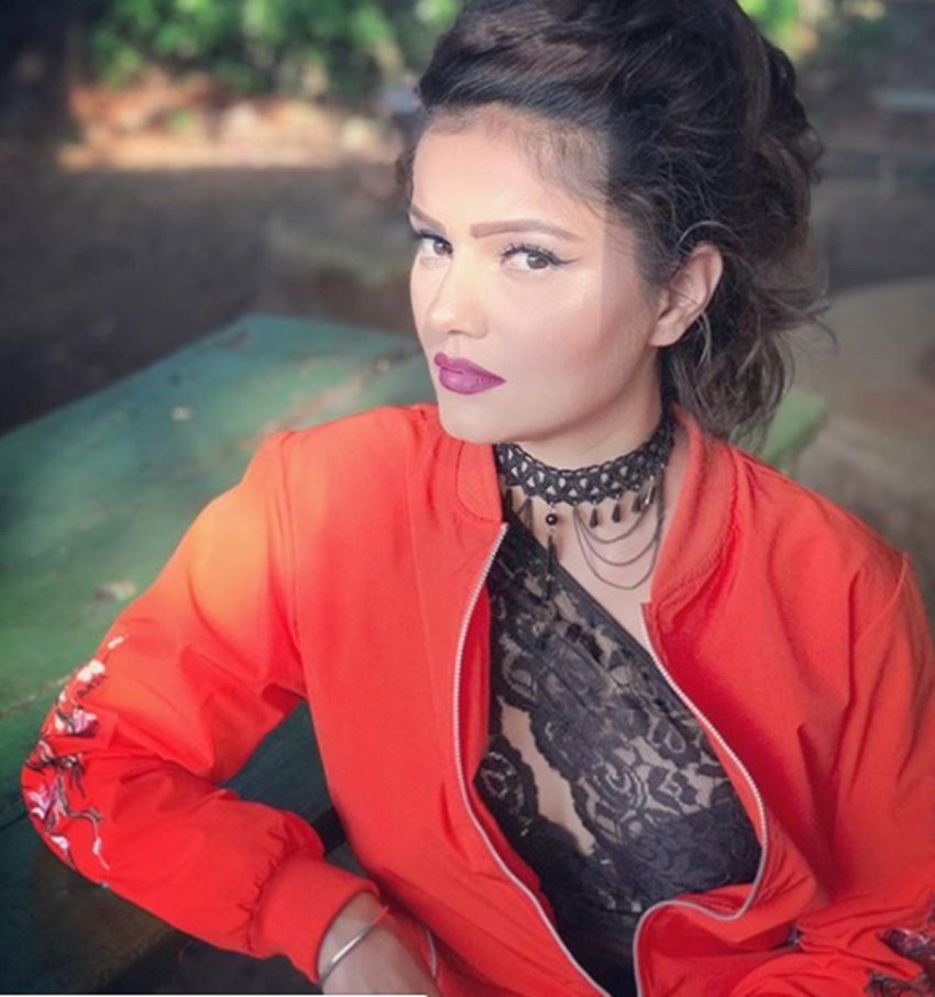Rubina Dilaik, actress Rubina Dilaik, Rubina Dilaik photos, Rubina Dilaik trolls, Rubina Dilaik bold photos, tv actress Rubina Dilaik, shakti astitav ke ahsas ki, abhinav shukla, Rubina Dilaik trolled on instagram photo, Rubina Dilaik troll on social media, Rubina Dilaik Instagram, Abhinav shukla, actress Rubina Dilaik, Rubina Dilaik Hot Photo, Rubina Dilaik beautiful photo, Rubina Dilaik Bikini photo, Rubina Dilaik serial, Rubina Dilaik News, television, entertainment, jansatta