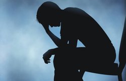 यूपी: जंगल में अवैध कटान की शिकायत पर सरकारी अधिकारी के सामने दलित को पीटा, पेशाब पिलाई