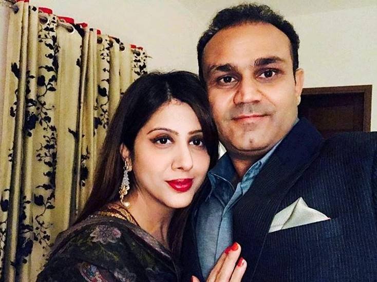 "Cricketer Virender sehwag, Virender sehwag, Aarti Ahlawat, Wife of Virender sehwag, Sehwag and Aarti photo on instagram, Instagram photo, Instagram photo of virender sehwag, Jansatta New