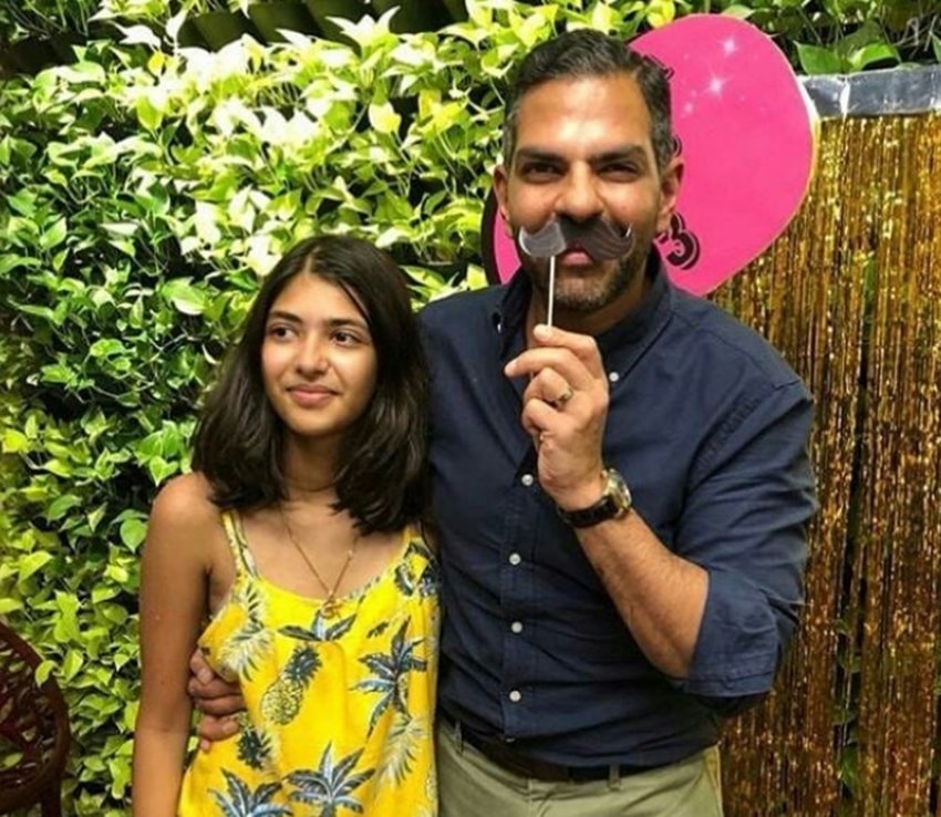 Parents Karisma Kapoor, Sunjay Kapur, daughter Samaira Kapur, Sunjay posing with Samaira, birthday photos Samaira Kapur, jansatta, entertainment news, bollywood news