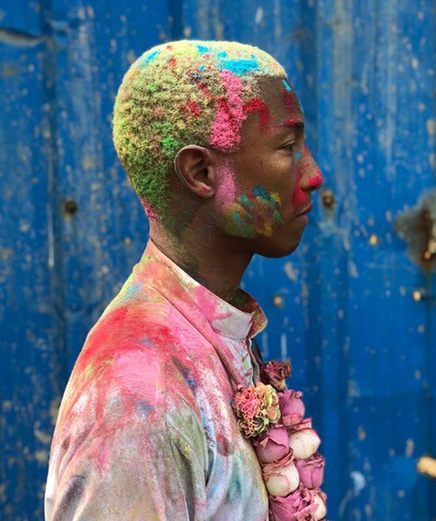 Padmaavat star, Ranveer Singh, Pharrell Williams, American rapper Pharrell Williams, American rapper, American rapper celebrates his first Holi, American rapper in India, Pharrell Williams in India, Ranveer Singh celebrates holi, see colourful pictures of Ranveer Singh, entertainment news, bollywood news, televisionn news, American rapper, singer, songwriter, record producer, Pharrell Lanscilo Williams