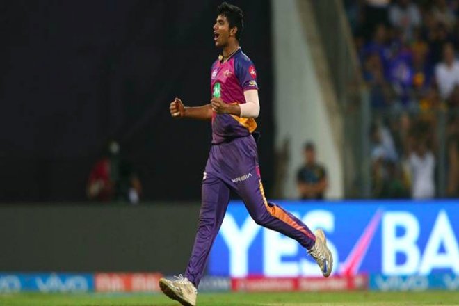 ऑफ स्पिन गेंदबाज वॉशिंगटन सुंदर 