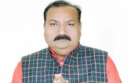 गोरखपुर उपचुनाव: बीजेपी उम्मीदवार बोले- मैं योगी जी के बागीचे का माली बनकर रहूंगा