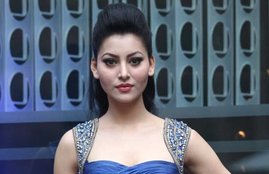 Urvashi Rautela, fake Aadhaar, Bandra, Urvashi Rautela movie, Urvashi Rautela upcoming film, Urvashi Rautela photos, Urvashi Rautela leatest photos, jansatta