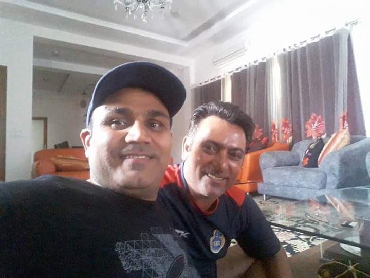 virendra sehwag, virendra sehwag photos, virendra sehwag with best friend, virendra sehwag gallery, virendra sehwag old memmories, virendra sehwag missling old days, virendra sehwag share old photos, virendra sehwag first match, virendra sehwag love life, virendra sehwag, indian crickiter virendra sehwag