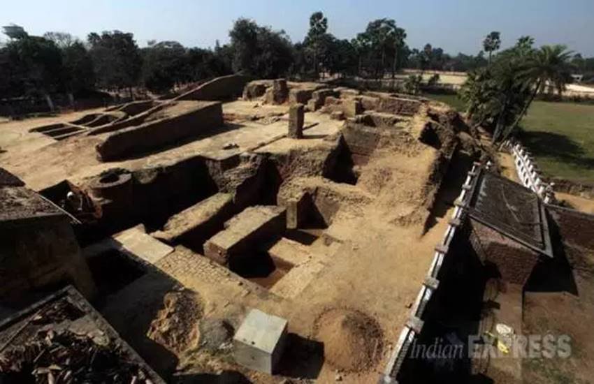 विक्रमशिला बौद्ध महाविहार की पुरातात्विक धरोहर है।