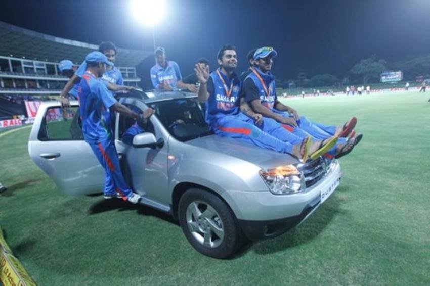 Virat Kohli, Virat Kohli car, Virat Kohli in car, Virat Kohli new car, Virat Kohli cars, Virat Kohli car pics, Virat Kohli car photos, Virat Kohli car driving, Virat Kohli pics, Virat Kohli photos, Virat Kohli new pics, Virat Kohli new photos, Virat Kohli at road, Indian Cricket Team Captain, Indian Cricket Team Captain car, Indian Cricket Team Captain car pics, Indian Cricket Team Captain Virat Kohli, Virat Kohli has Baught, photo gallery