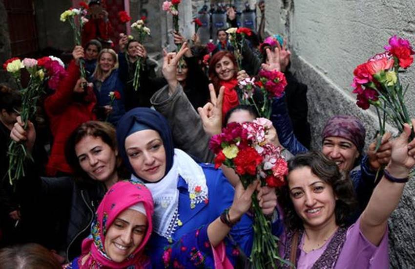 International women's day 2019, women's day, women's day 2019, women's day quotes, womens day, womens day quotes, womens day images, happy womens day quotes,