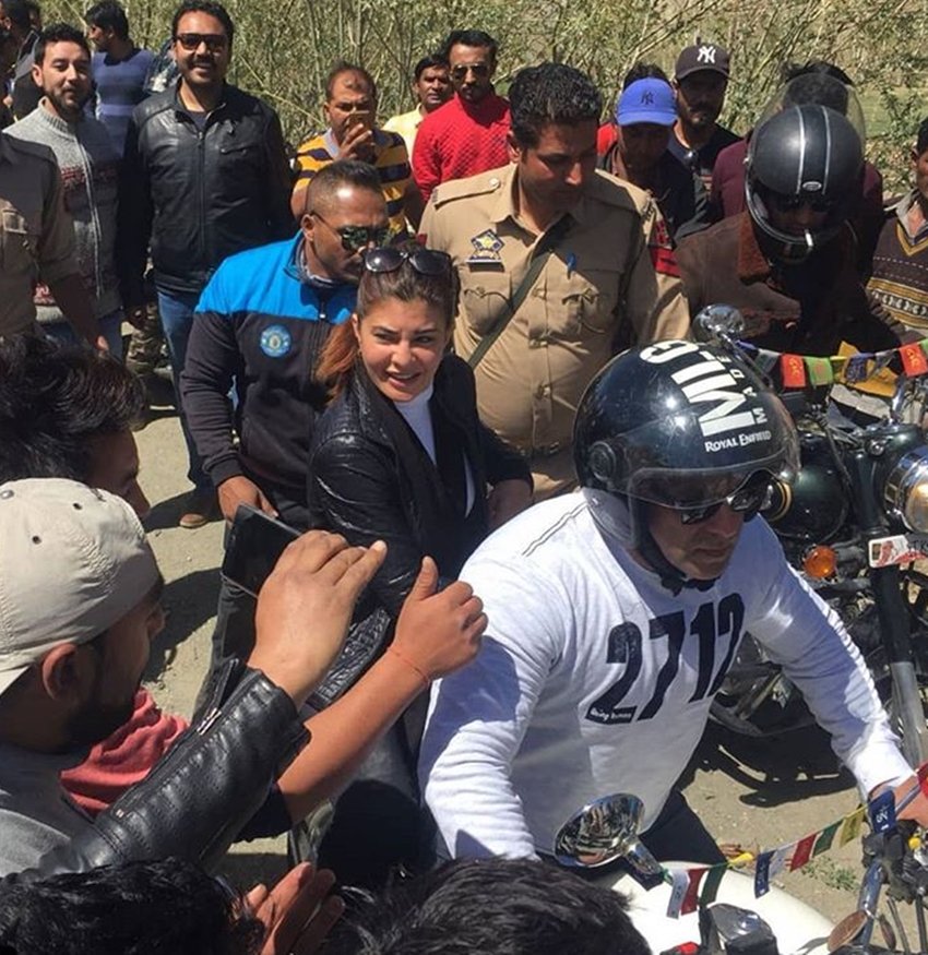 RACE 3, Salman khan, Jacqueline Fernandez, anil kapoor, daisy shah, bobby deol, salman khan in kashmir, Jacqueline Fernandez doing great fun, Jacqueline Fernandez shooting race 3, Jacqueline Fernandez, entertainment news, bollywood news