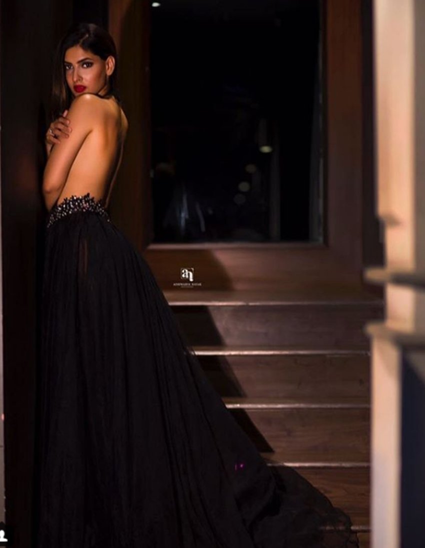 ragini mms actress, ragini mms actress karishma sharma, ragini mms actress boldness, arishma sharma actress boldness, ragini mms, karishma sharma on instagram, karishma sharma shared a picture without top, entertainment news,bollywood news, television news, entertainment news,entertainment news, bollywood news, television news, entertainment news