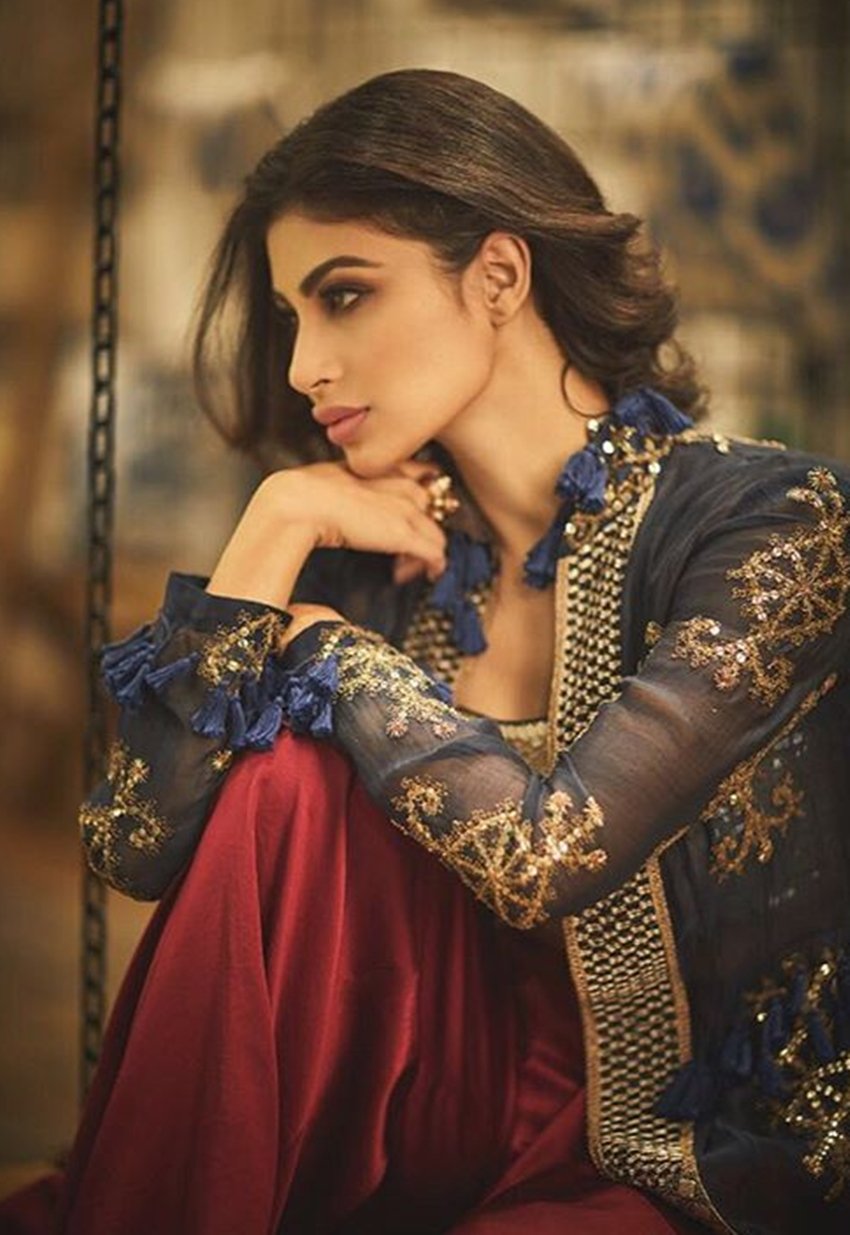 tvs golden girl mouni roy, gold actress mouni roy, new pictures of mouni roy, mouni roy on instagram, mouni roy graceful pictures and videos, see pictures of gold actress mouni roy, entertainment news, bollywood news, entertainment news, bollywood news television news, bollywood news, entertainment news