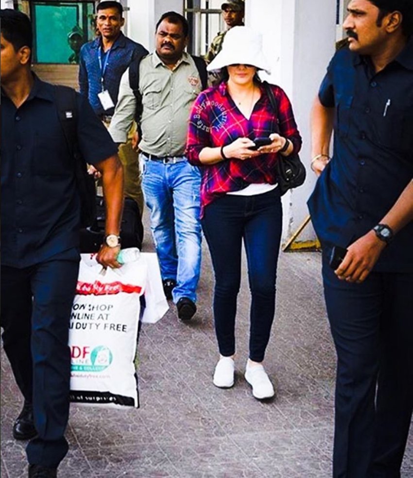alman khan, salman khan latest news, salman khan zamanat, salman khan news, salman khan bail, salman khan verdict, salman khan case, salman khan bail plea, salman khan jail, blackbuck poaching case, blackbuck poaching case verdict, blackbuck poaching case latest news, blackbuck poaching case news, blackbuck poaching case latest news, blackbuck poaching case live