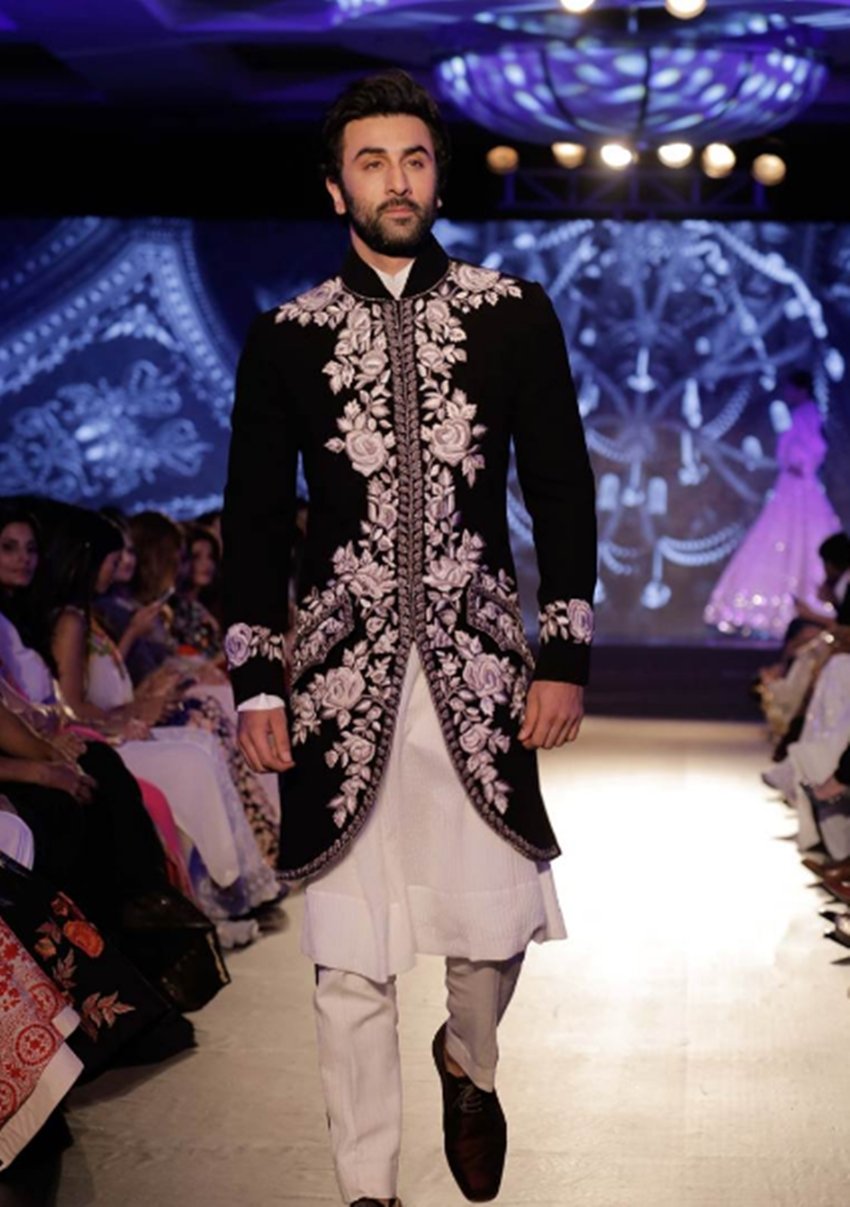 Mijwan Fashion Show 2018, ranbir kapoor, deepika padukone, deepika ranbir hand in hand on stage, deepika ranbir in Mijwan Fashion Show, see pictures of deepika ranbir kapoor, nitu kapoor, shabana azmi, mouni roy in Mijwan Fashion Show 2018, entertainment news, bollywood news, television news, entertainment news, bollywood news, television news, entertainment news, bollywood news, television news