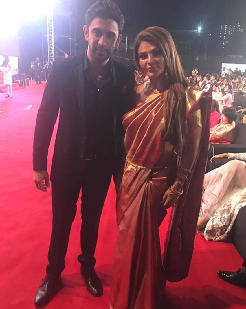rakhi sawant, rakhi sawant in saree, rakhi sawant looking beautiful, rakhi sawant instagram, rakhi sawant fans in instagram, rakhi sawant in new picture, rakhi sawant looking bhartiya naari, see pictures of rakhi sawant, bollywood news, entertainment news, bollywood news, entertainment news, bollywood news television news, bollywood news, entertainment news