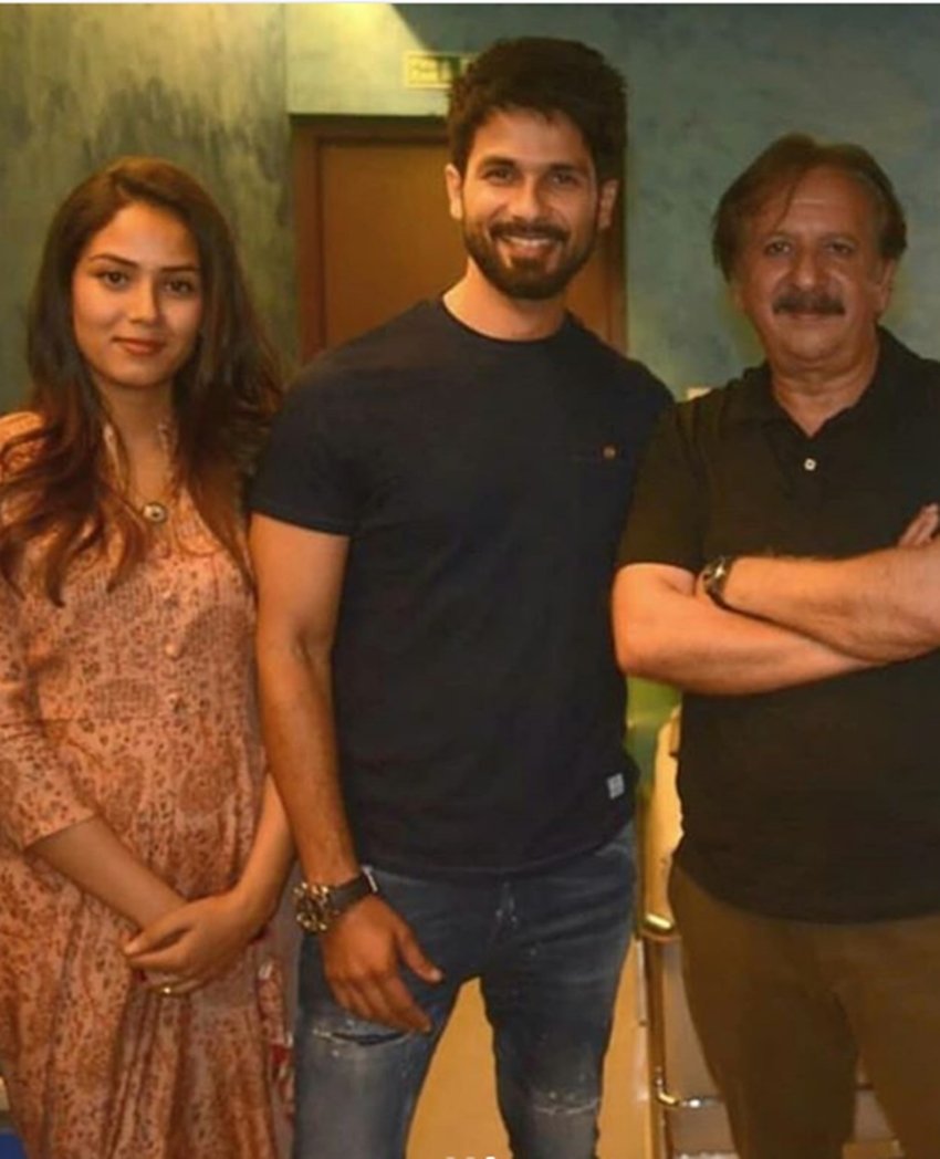 shahid kapoor and mira rajput, shahid and mira family get together, mira rajput, shahid and younger brother ishaan khatta, ishaan khattar debut film, ishaan khatta in beyond the clouds, beyond the clouds special screening, beyond the clouds date cute pictures of shahid mira and ishaan, bollywood news, television news, entertainment news, bollywood news, television news, entertainment news, bollywood news, television news