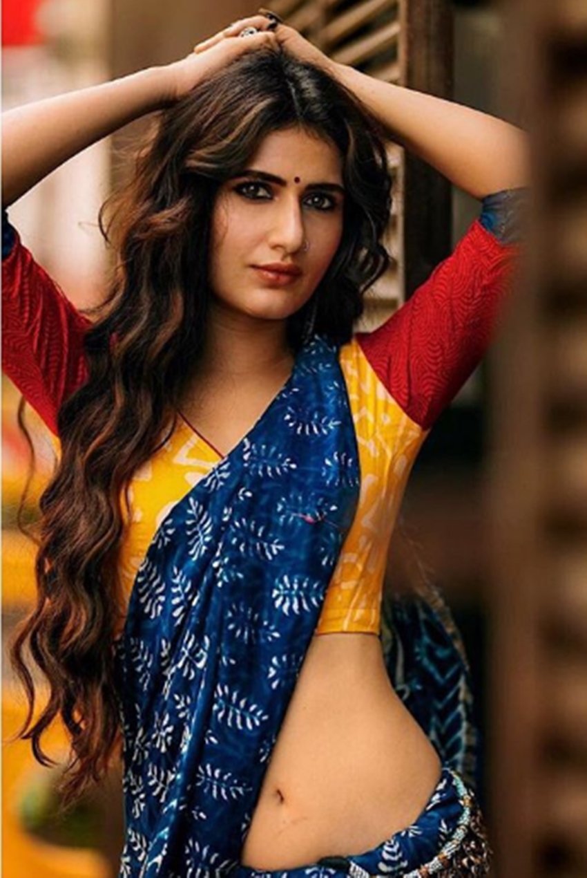 Sabyasachi Mukherjee, Fashion designer Sabyasachi Mukherje, Model Looks Like Sridevi Daughter, Model Looks like Janhvi Kapoor, see pictures of Model Looks like Janhvi Kapoor, entertainment news, bollywood news, television news, entetainment news