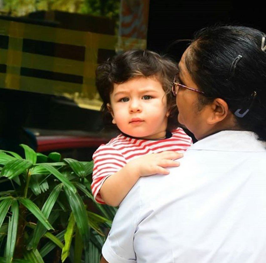 photos of taimur ali khan, taimur with cousin inaaya, taimur and inaaya naumi, inaaya naumi in swimming pool, inaaya naumi, taimur ali khan outside swimming pool, inaaya naumi with papa kunal khemu, entertainment news, bollywood news, television news, entertainment news, bollywood news, television news