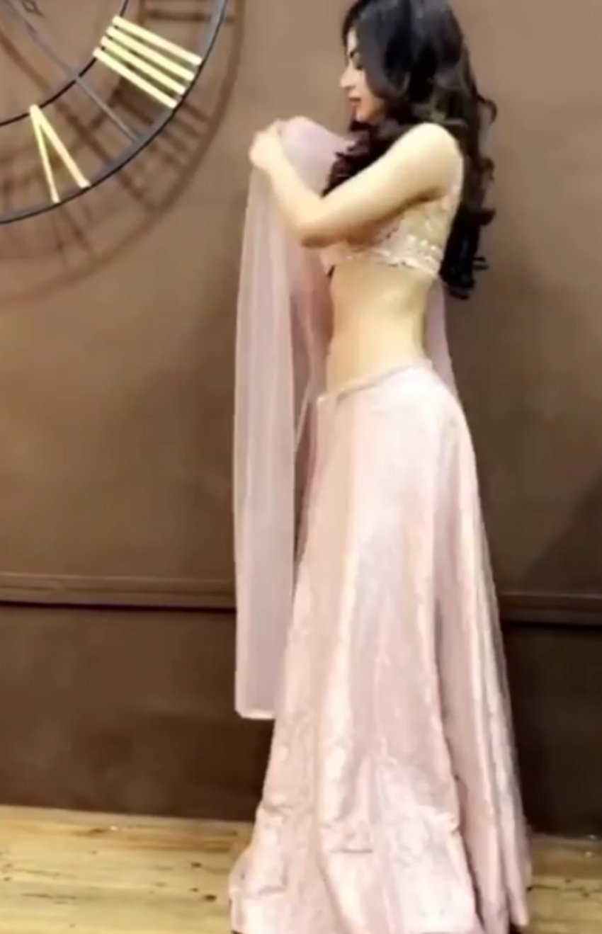 tvs golden girl mouni roy, gold actress mouni roy, new pictures of mouni roy, mouni roy on instagram, mouni roy graceful pictures and videos, see pictures of gold actress mouni roy, entertainment news, bollywood news, entertainment news, bollywood news television news, bollywood news, entertainment news