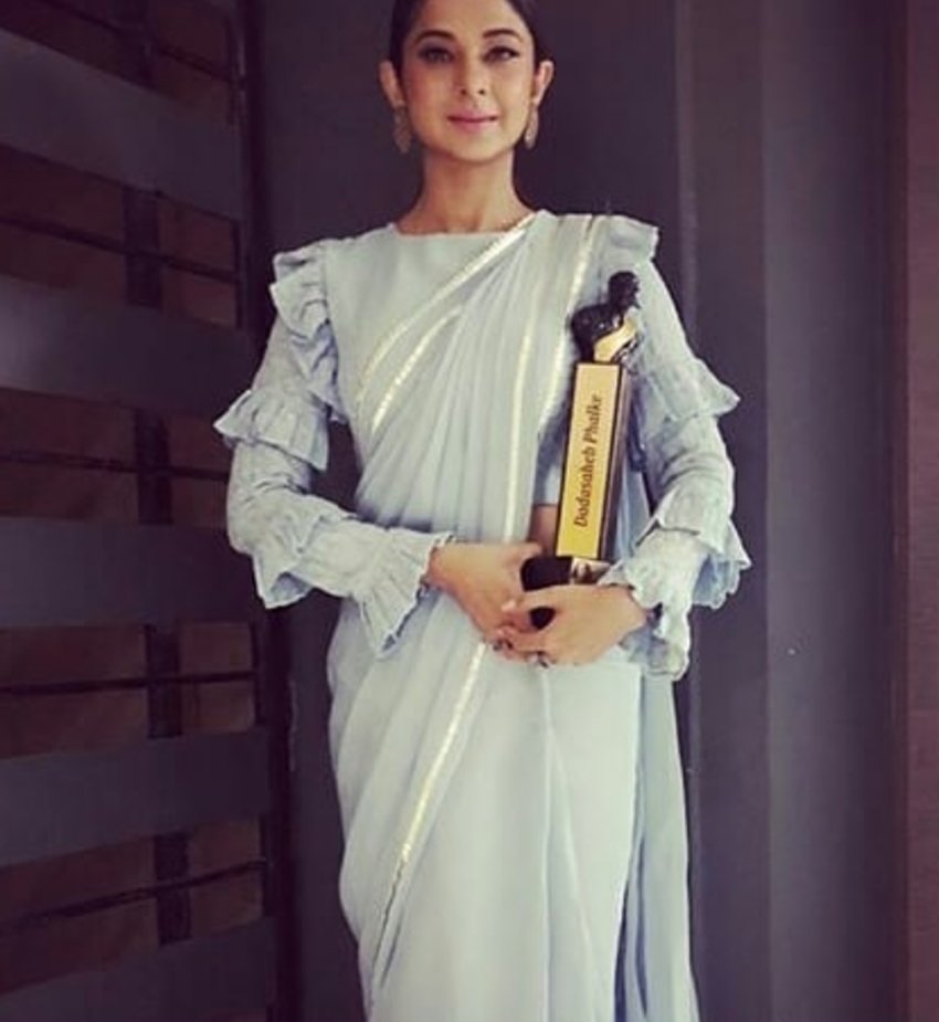Dadasaheb Phalke Excellence Awards 2018, Dadasaheb Phalke award, shahid kapoor, hina khan, diljit dosanjh, shilpa shetty, jennifer winget, vikas gupta, yuvika chaudhary, shahid kapoor got the award see pictures, hina khan got the award, see pictures of Dadasaheb Phalke Excellence Awards 2018, entertainnment news, bollywood news, television news, entertainnment news, bollywood news, television news