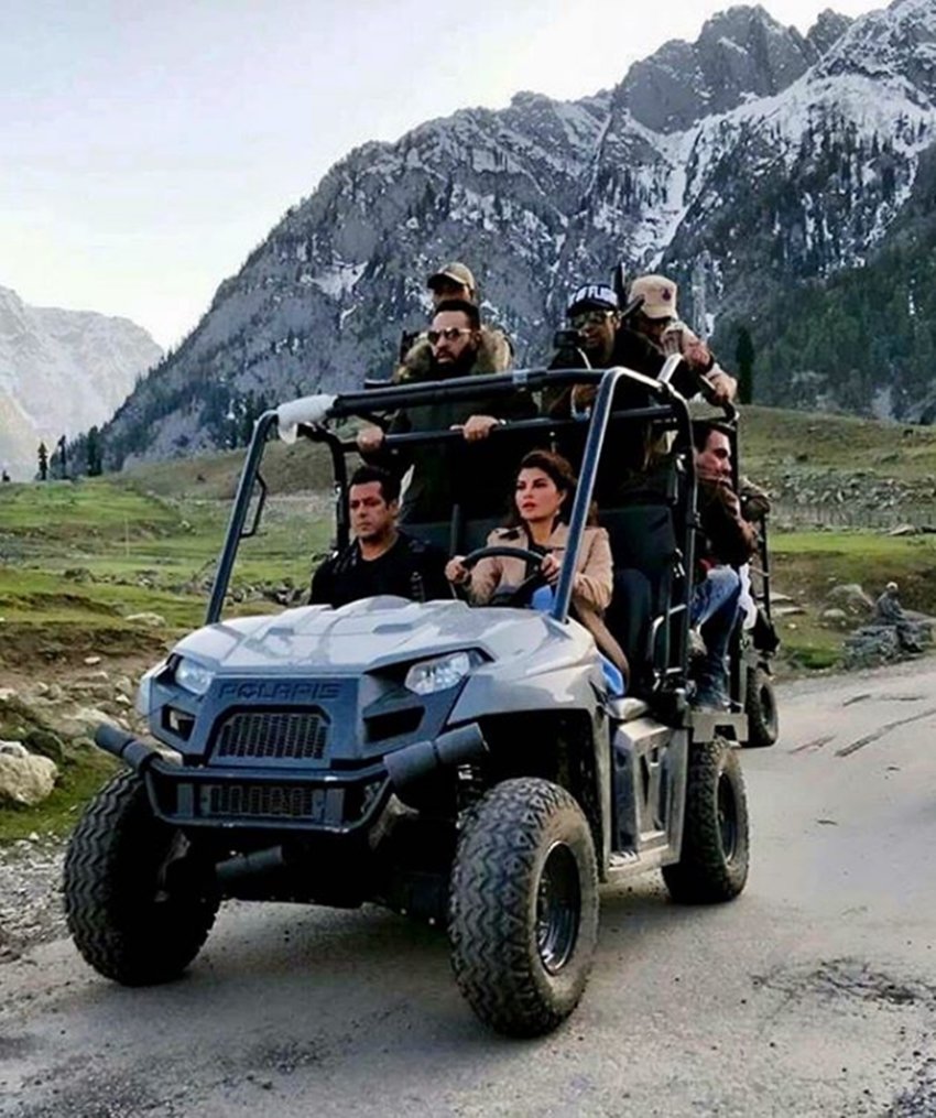 RACE 3, Salman khan, Jacqueline Fernandez, anil kapoor, daisy shah, bobby deol, salman khan in kashmir, Jacqueline Fernandez doing great fun, Jacqueline Fernandez shooting race 3, Jacqueline Fernandez, entertainment news, bollywood news
