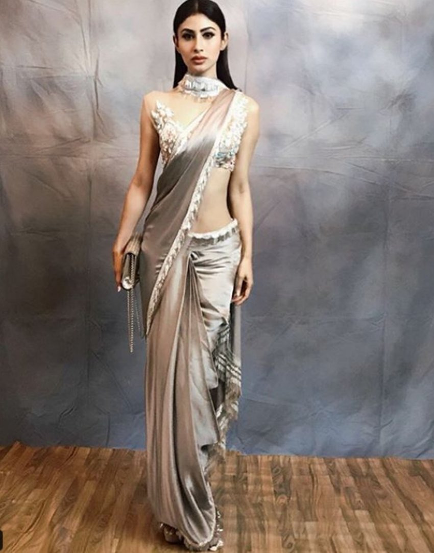 tvs golden girl mouni roy, gold actress mouni roy, new pictures of mouni roy, mouni roy on instagram, mouni roy graceful pictures and videos, see pictures of gold actress mouni roy, entertainment news, bollywood news, entertainment news, bollywood news television news, bollywood news, entertainment news
