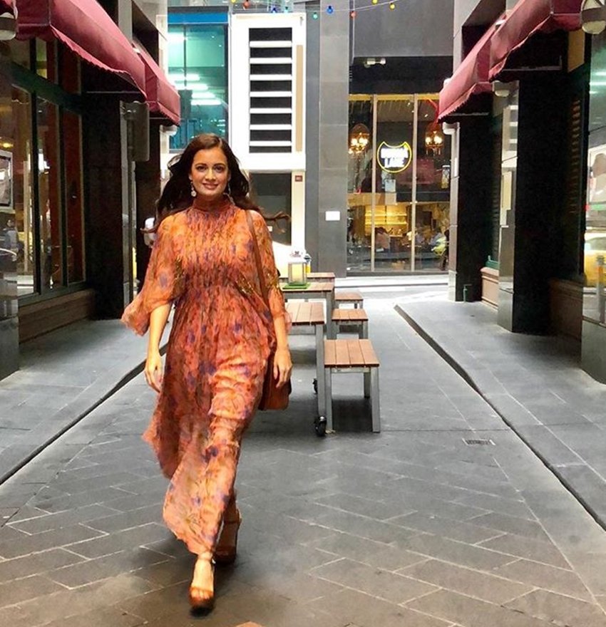 Dia Mirza, Dia Mirza honoured in Melbourne, Dia Mirza honoured with the Woman of Substance Award, see pictures of dia mirza, Dia Mirza reached in traditional avatar, Dia Mirza wore beautiful saree, entertainment news, bollywood news, entertainment news, bollywood news, entertainment news, bollywood news, entertainment news, bollywood news