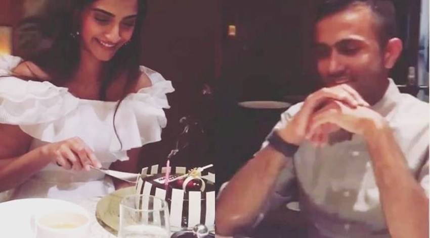Sonam Kapoor, Sonam Kapoor wedding, Sonam Kapoor marriage, Anand Ahuja, Anand Ahuja pics, Anand Ahuja photos, Anand Ahuja life, Anand Ahuja wedding, Anand Ahuja marriage, Anand Ahuja gf, Anand Ahuja education, Anand Ahuja business, Anand Ahuja game, Anand Ahuja new pics, Anand Ahuja and sonam kapoor, Anand Ahuja and sonam, Bollywood Actress Sonam Kapoor, Bollywood Actress Sonam Kapoor husband, photo gallery
