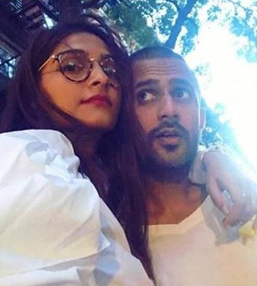Sonam Kapoor, Sonam Kapoor wedding, Sonam Kapoor marriage, Anand Ahuja, Anand Ahuja pics, Anand Ahuja photos, Anand Ahuja life, Anand Ahuja wedding, Anand Ahuja marriage, Anand Ahuja gf, Anand Ahuja education, Anand Ahuja business, Anand Ahuja game, Anand Ahuja new pics, Anand Ahuja and sonam kapoor, Anand Ahuja and sonam, Bollywood Actress Sonam Kapoor, Bollywood Actress Sonam Kapoor husband, photo gallery