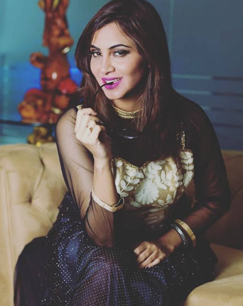 Arshi Khan, Arshi Khan pics, Arshi Khan photos, Arshi Khan new photos, Arshi Khan pictures, Arshi Khan wallpapers, Arshi Khan look, Arshi Khan new look, Arshi Khan new pics, Arshi Khan new photos, Arshi Khan hot pics, Arshi Khan hot photos, Arshi Khan sexy pics, Arshi Khan sexy photos, Bigg Boss 11, Bigg Boss 11 show, Bigg Boss 11 Contestant Arshi Khan, Bigg Boss 11 Contestant Arshi Khan pics, photo gallery