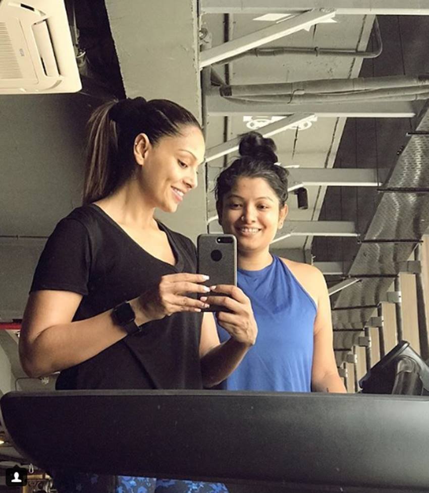 Bipasha Basu, Bipasha Basu fitness, Bipasha Basu exercise, Bipasha Basu health, Bipasha Basu pics, Bipasha Basu photos, Bipasha Basu pictures, Kareena Kapoor, Kareena Kapoor fitness, Kareena Kapoor exercise, Kareena Kapoor health, Bipasha Basu new pics, Bipasha Basu sexy pics, Bipasha Basu sexy photos, Bipasha Basu hot photos, Bipasha Basu hot photos, Bipasha Basu gym, photo gallery