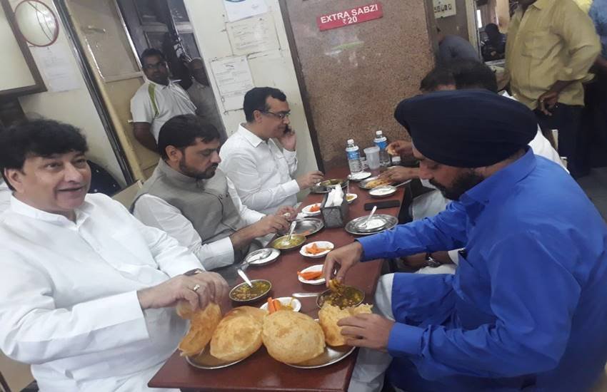 बीजेपी नेता हरीश खुराना के द्वारा ट्वीट की गई तस्वीर।