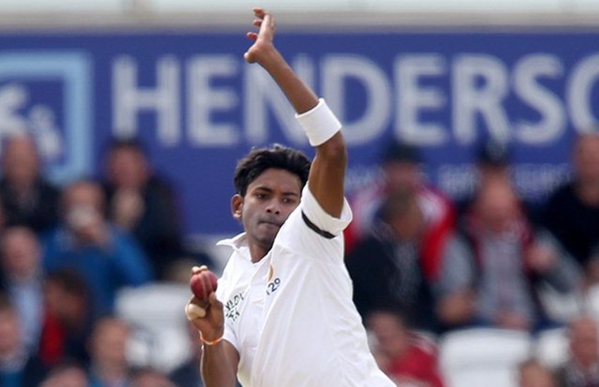 श्रीलंका के तेज गेंदबाज दुष्‍मंता चमीरा। (फोटो सोर्स: एपी)