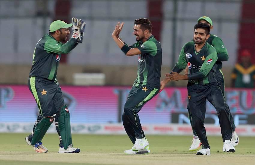 पाकिस्तान की क्रिकेट टीम (एपी फोटो) पाकिस्तान की क्रिकेट टीम (एपी फोटो)