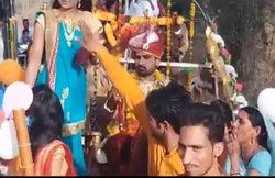 दूल्हे ने बैलगाड़ी पर निकाली बरात, दिया गोवंश सरंक्षण का संदेश!