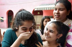 HP BOSE 12th Result 2018: विक्रांत, अक्षमा और सैजल ने किया 12वीं में किया टॉप, जानिए कितने नंबर हैं टॉपरों के