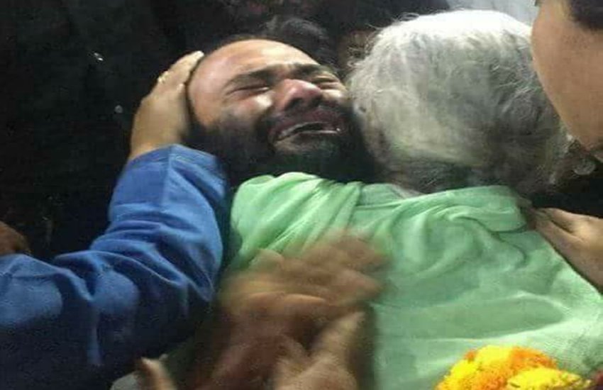 Dr Kafeel Khan, Kafeel Khan, Gorakhpur, Gorakhpur infant deaths, Allahabad High Court, Yogi Adityanath, oxygen supply, uttar pradesh news, child death, जापानी बुखार, hindi news, News in Hindi, Jansatta