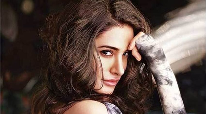 Kingfisher, Kingfisher Calander, Deepika Padukone, Deepika Padukone Kingfisher, Katrina Kaif, Vijay Mallya Marriage, Vijay Mallya with Girlfriend, Vijay Mallya Girlfriend