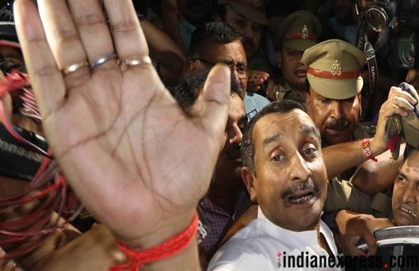 सीबीआई हिरासत में गैंगरेप के आरोपी बीजेपी विधायक कुलदीप सिंह सेंगर। (फोटोः वीडियो ग्रैब)