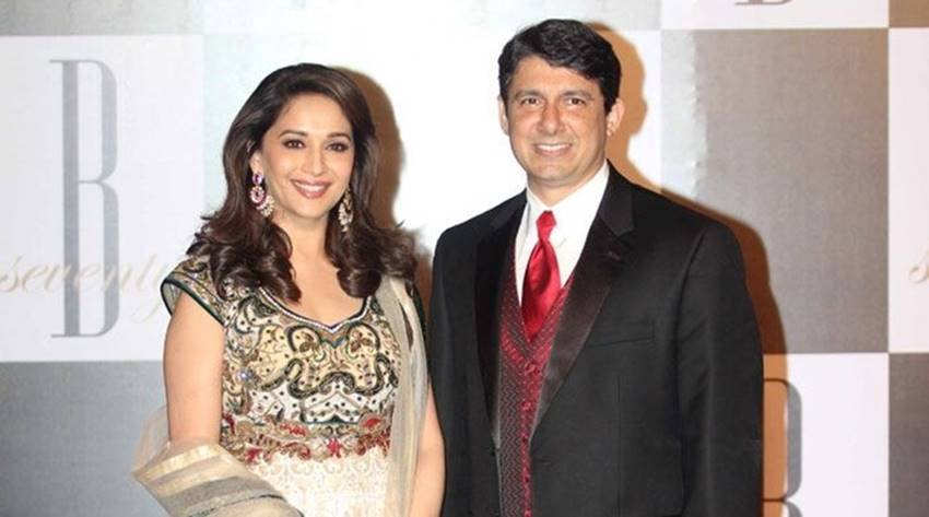 Karisma Kapoor, Shahid Kapoor, Madhuri Dixit, Vivek Oberoi, love life, love life of stars, love life of celebrities, love life of actors, love life of actress, love life in bollywood, love life bollywood actors, love life bollywood actress, love stories, love stories in bollywood, love stories of actors, love stories of actress, love stories in films, love stories of celebrities, photo gallery