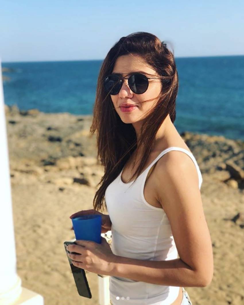 Mahira Khan, Mahira Khan in saree, Mahira Khan saree look, Mahira Khan saree, Mahira Khan saree pics, Mahira Khan saree photos, Mahira Khan pics, Mahira Khan photos, Mahira Khan pictures, Mahira Khan instagram pics, Mahira Khan sexy pics, Mahira Khan sexy photos, Mahira Khan hot pics, Mahira Khan hot photos, Mahira Khan new pics, Pakistani Actress Mahira Khan, Pakistani Actress Mahira Khan pics, photo gallery